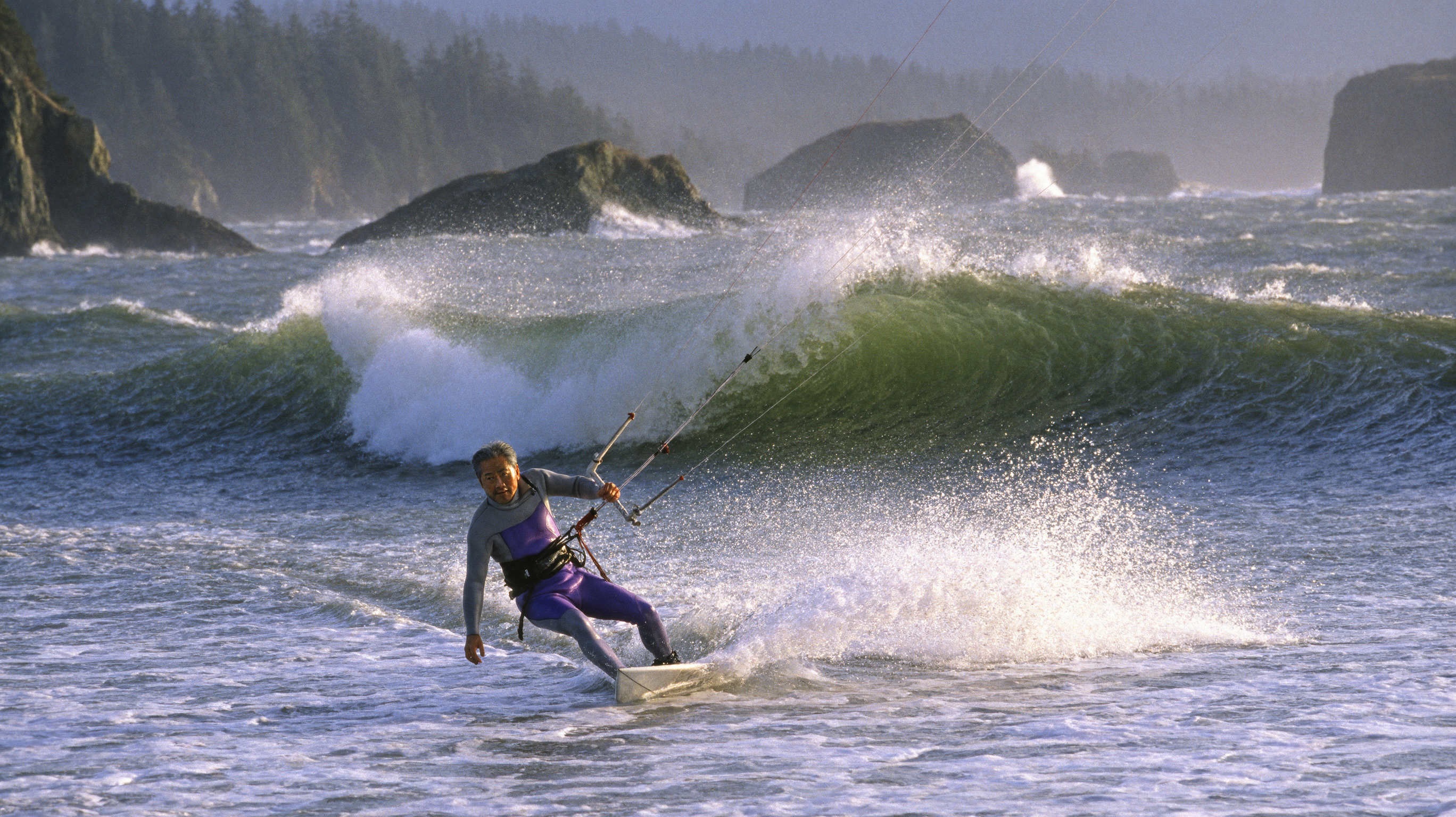 wfex-b13-input-1-A171_kitesurf.png